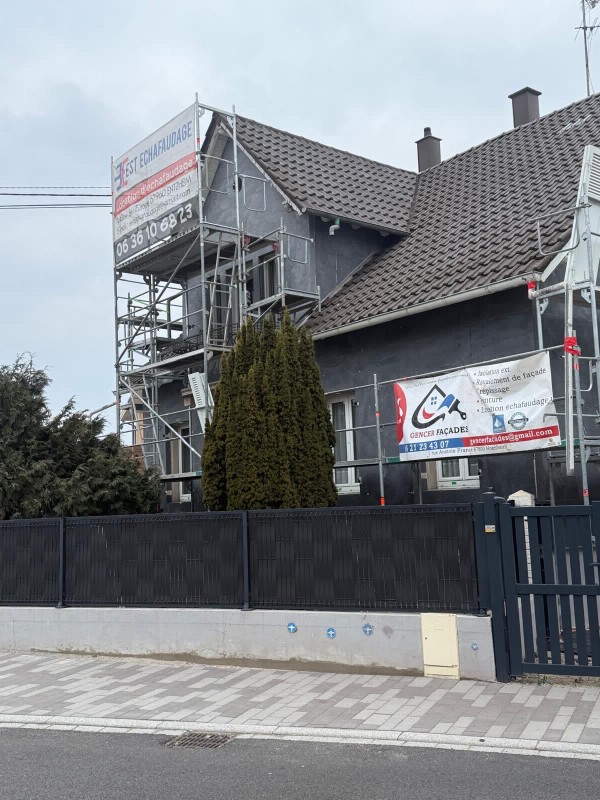 Isolation thermique extérieur d’une maison ancienne à Hœrdt, près de Strasbourg